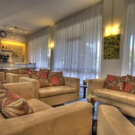 Hotell Cormoran 2*