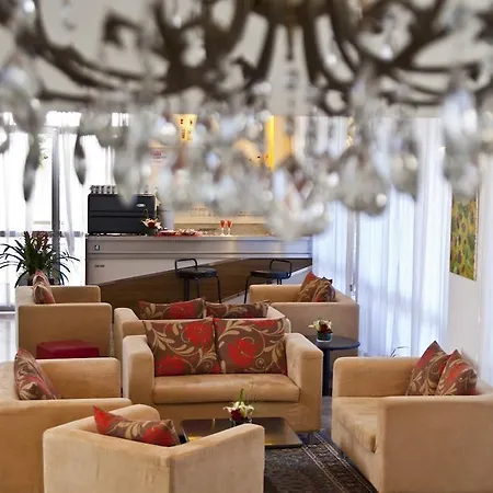 Cormoran Hotel